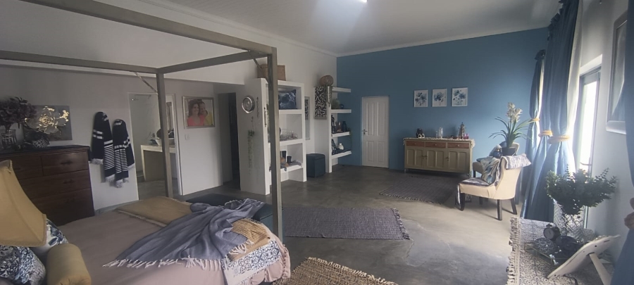 7 Bedroom Property for Sale in Jacobsbaai Western Cape